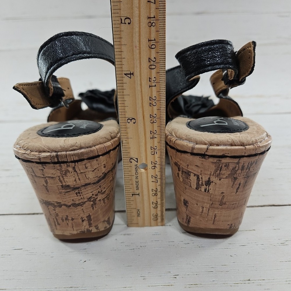 BOC Born Womens 7 Black Leather Blossom Flower Cork Wedge Slingback Sandal Shoe - Picture 6 of 11